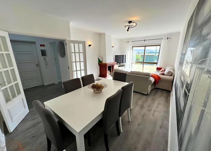 아파트 Naval 아주라라